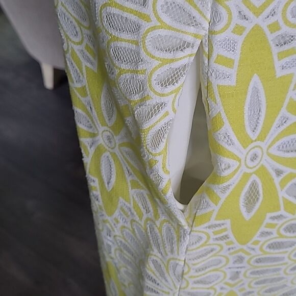 Weston sz M lemon lace overlay dress - Picture 6 of 11